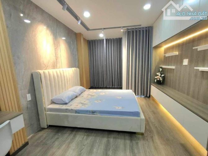 Bán gấp nhà Đường Vũ Tùng, P. 2, Q. Bình Thạnh. 60m2 giá 3,2 tỷ - 3