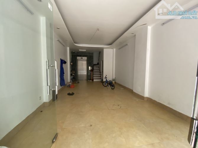 Cho thuê nhà phố Dương Khuê 45m2 xây 7 tầng thang máy giá 27 triệu / tháng - 3