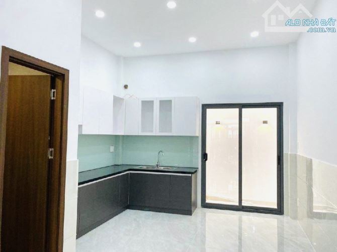 BÁN NHÀ BÌNH TÂN, MÃ LÒ 64m2 4 TẦNG, HXH, NHỈNH 5 TỶ - 4