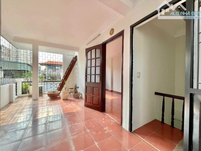 Bán nhà 62m2*4T Giải Phóng, ngõ ô tô tránh, sổ nở hậu - 4