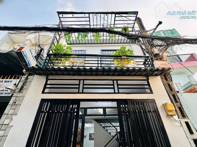 Bán nhà Hóc Môn hẻm 84/ ấp Xuân Thới Đông 3 giá 3,3 tỷ/42m 1 lầu sổ hồng riêng