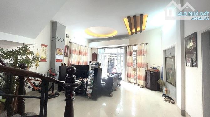 Giảm chào 1 tỷ, Bán nhà HXH đường Đồng Xoài, Tân Bình, 91m2. 3 Tầng, 6m x 15,2m, chỉ 11 tỷ - 10
