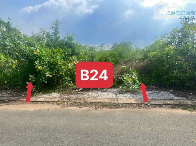 Bán lô B24 dự án Long Phước dt 67m2 giá 1.99 tỷ sổ riêng hướng Đông Bắc - 1