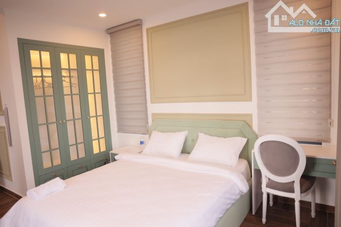 CĂN VILLA GÓC 2 MẶT TIỀN CÁCH QUẢNG TRƯỜNG LÂM VIÊN CHỈ 300M - 1