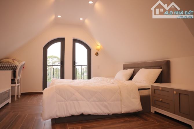 CĂN VILLA GÓC 2 MẶT TIỀN CÁCH QUẢNG TRƯỜNG LÂM VIÊN CHỈ 300M - 2