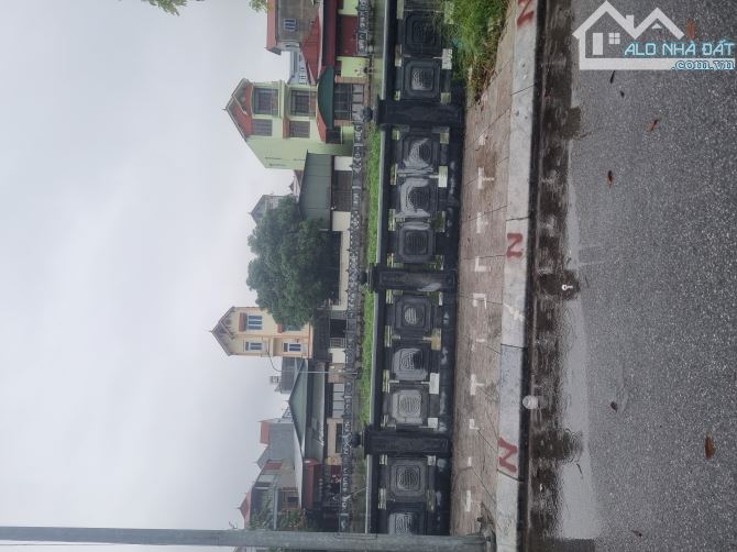 Vô cùng cần bán nhà mái tôn diện tích 170 m ÔTÔ ĐỖ CỔNG,HƯƠNG MẠC Từ Sơn chỉ 1,4 tỷ - 2