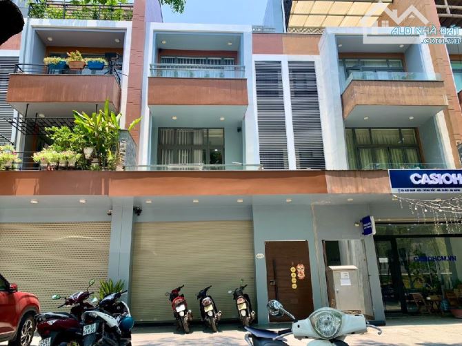 BÁN GẤP CĂN SHOPHOUSE HALLA JADE 4 TẦNG NGAY SÁT SIÊU THỊ -LOTTE MART - CÔNG VIÊN CHÂU Á - - 3