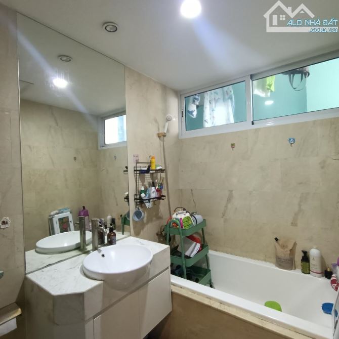 **Bán Căn Hộ 2PN Tại Chung Cư Hòa Bình Green City - View Sông Hồng, Giá 4.05 Tỷ, - 3