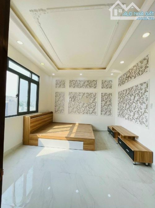 Cho thuê nhà đẹp nhất phố Đội Cấn Dt 100m2x4T ngõ ô tô tránh nhau giá chỉ 25tr /tháng