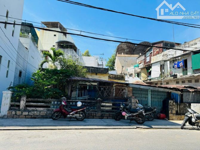 Bán đất mặt tiền tại đường Trần Quốc Toản, Vạn Thắng, Nha Trang, ngang 16.7