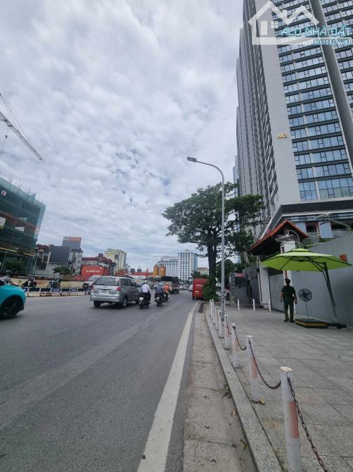 Bán nhà Mặt phố Kim Mã 31m2, 4 tầng view Metro polis Liễu Giai sổ vuông nhà không lỗi - 2