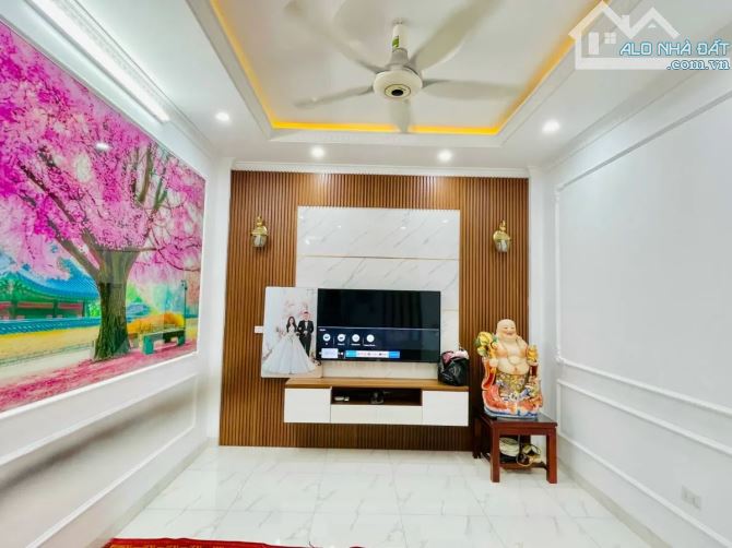 Ô tô đỗ cửa!Nhà phố Kim Giang,Thanh Xuân-40m2,5 tầng,nhà mới,nội thất đẹp - 2