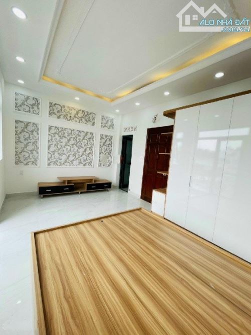 Cho thuê nhà đẹp nhất phố Đội Cấn Dt 100m2x4T ngõ ô tô tránh nhau giá chỉ 25tr /tháng - 3