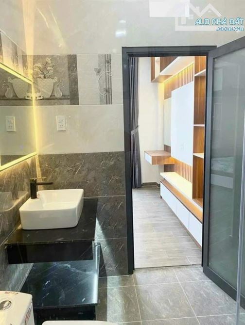 Bán nhà Phó Cơ Điều, quận 5 sát Nguyễn Chí Thanh. 71,2m2 - 3