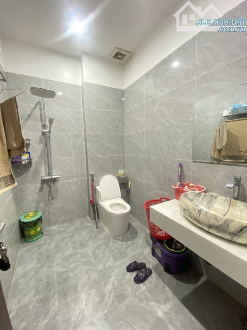 Nhà 4 tầng mặt đường Bùi Viện, Lê Chân - 84m2 - Giá 8 tỷ - 4