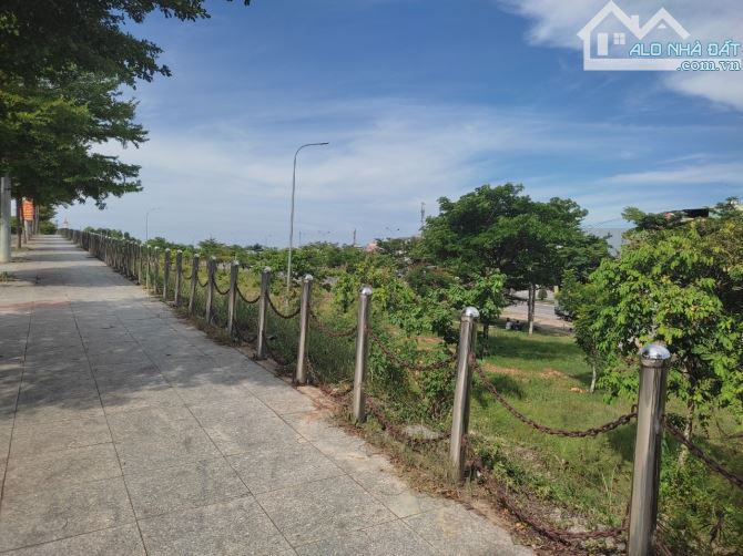 BÁN LÔ ĐẤT TÔN ĐẢN - CẨM LỆ, 2,1 TỶ, DIỆN TÍCH: 90 M2, ĐƯỜNG 2 Ô TÔ TRÁNH NHAU. - 5