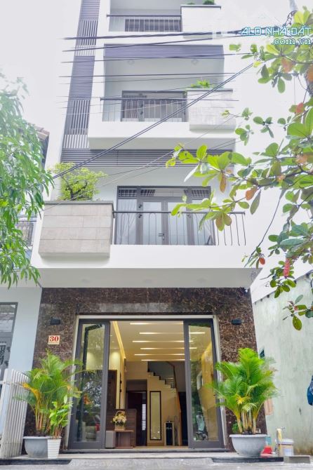 APARTMENT SƠN TRÀ - 5 TẦNG, 7 PHÒNG CĂN HỘ FULL NỘI THẤT - DÒNG TIỀN ĐỀU NHƯ VẮT CHANH