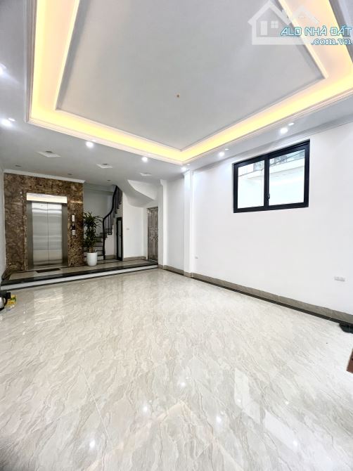 Cho thuê nhà 6 tầng thang máy mới tinh Kim Ngưu -Timecity - Ô tô - KD - Full đồ chỉ 25tr.