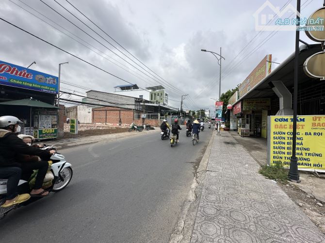 Đất Trung tâm vị trí đẹp  Bán đất MT Lê Văn Phẩm tp Mỹ Tho, Tiền Giang. - 1