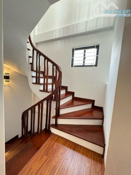 Phải thật nhanh! Bán nhà Trần Khát Chân, 35m² x 5T, nhà mới đẹp, ngõ thông, 3 gác đỗ cửa - 1