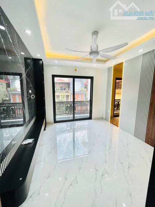 Bán nhà mặt ngõ thông - 42m² - 4 tầng - Mới koong - Gần ô tô - Gần phố - Hà Nội - 3