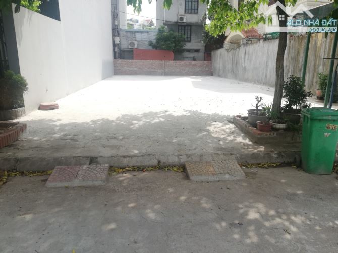 Khu phân lô Lê Hồng Phong - 200m2 (10x20) - đường 22m - xây cao tầng - 130 tr/m2 - 3