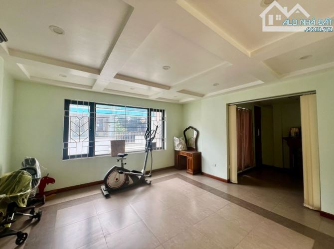 BÁN NHÀ PHÂN LÔ NGÕ 61 LẠC TRUNG. 90m. 4 TẦNG. MT 8M. GARA Ô TÔ. VỈA HÈ. - 6