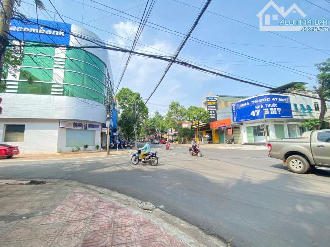 NHÀ CẤP 4 ĐANG KINH DOANH MẶT TIỀN ĐƯỜNG LÊ THÁNH TÔNG - DT: 5X18M - GIÁ: 14,5 TỶ