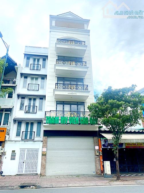 Cho thuê nhà 89 Hồng Hà, P2, Quận Tân Bình. Hầm, trệt, 5 lầu, DT 800m2 chỉ 80tr