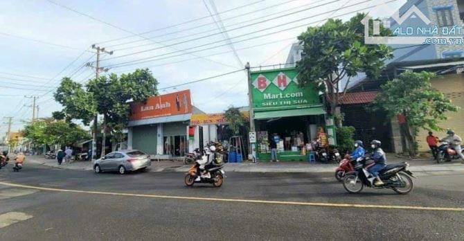 Bán Nhà Cấp 4 Mặt Tiền KDBB Trần Hưng Đạo, Dĩ An - Bình Dương