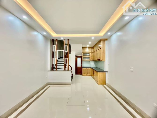 BÁN NHÀ MỚI XÂY GẦN ĐƯỜNG VÀNH ĐAI 3,5 . CUỐI ĐƯỜNG TRỊNH VĂN BÔ, ĐẠI HỌC FPT ,ĐÔNG Á