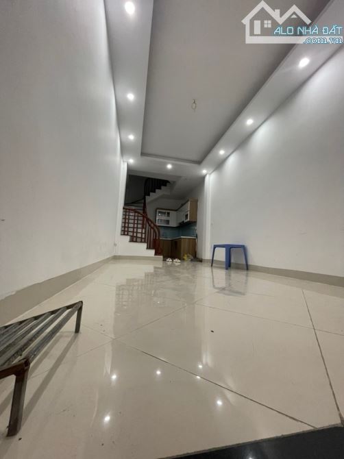 YÊN HOÀ CẦU GIẤY      💰CHỈ 6 TỶ 💰💰💰💰💰   🏡NHÀ MỚI KOONG - 15M ĐƯỜNG Ô TÔ  👉DT:30 m - 1