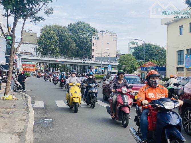 Bán nhà gần càu vượt Nguyễn Tri Phương, Quận 10, 70m2, nở hậu 8m, chỉ nhỉnh 6 tỷ - 1