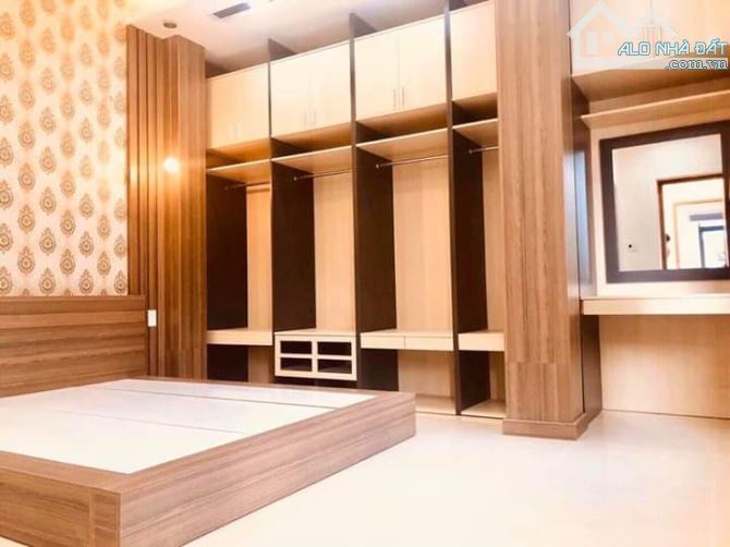 Bán nhà HXH ngay Ngã Tư Bảy Hiền_DT: 4.5 x 14m (62m2) 5 Tầng, nhà mới - 2