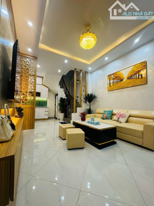 6.6 tỷ mặt ngõ thông nhà mới 35m2 6 tầng tại Hoàng Hoa Thám Ba Đình - 2