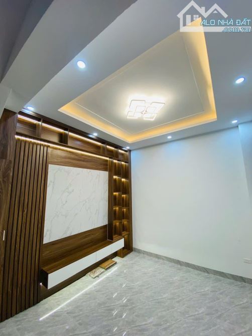 Cần bán nhà tại Ngô Quyền–Hà Đông,  gần Tố Hữu. 42m2x5T. 30m ra đg ôtô. Giáp KĐT Văn Khê - 2