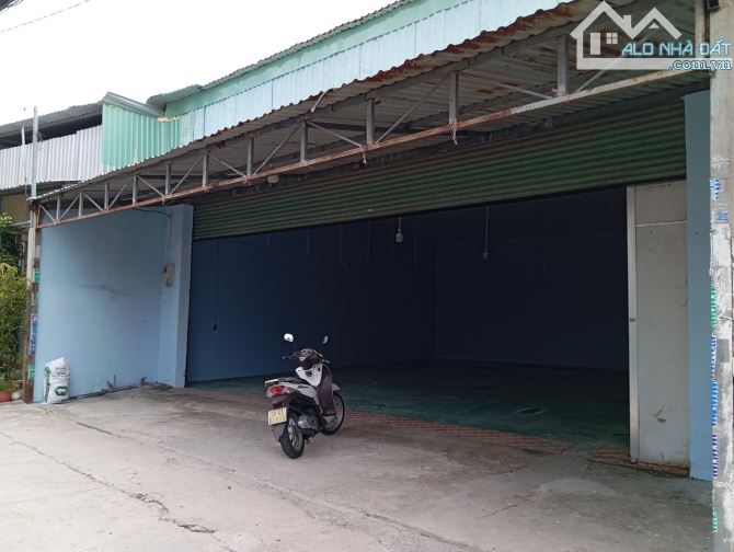 Kho Xưởng Sạch Đẹp 10x20m Đường Nguyễn Ảnh Thủ x.Bà Điểm Hóc Môn Giá 12tr/th Gần Chợ Đầu M - 2