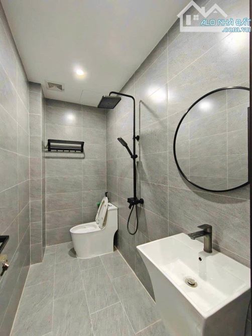 HỒNG MAI - HAI BÀ TRƯNG 5 tầng + gác lửng 39m² + Nhà mới đẹp thoáng sáng - 4