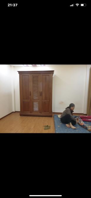 Cho thuê nhà 79 cầu giấy 40m2 5 tầng 3 phòng ngủ 12tr - 6