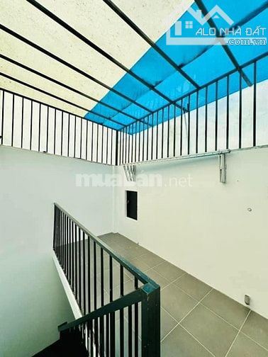 Chỉ hơn 10.5 tỷ. Nhà 4 Tầng. Hẻm Nhựa 6m đường Bắc Hải. 60m2 CN đủ - 6