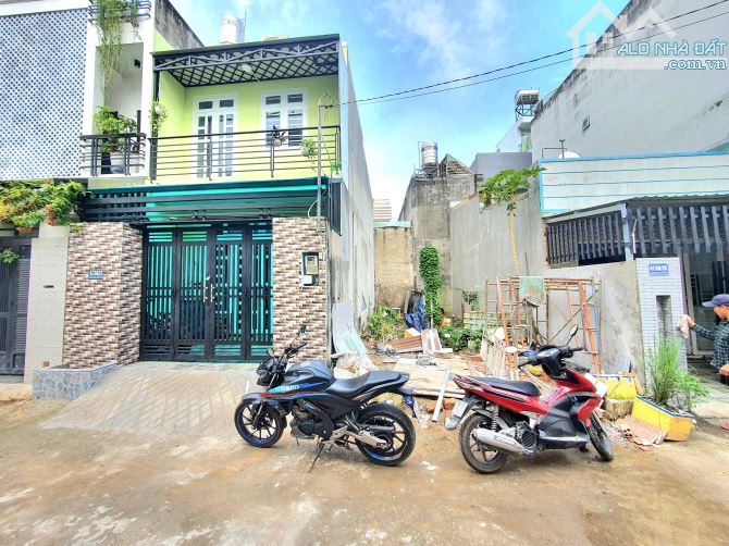 Bán đất Hẻm 47 Trường Lưu ,Long Trường, Q9  - DT : 52,8m ngang 4.4mx12m - giá 3 tỷ - 3