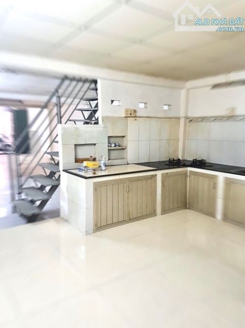 Nhà 2 Tầng Mặt Tiền Gần Đường Tô Ngọc Vân, Dt 68m2, Ngang 4.4m, Giá Chỉ 6.45 tỷ