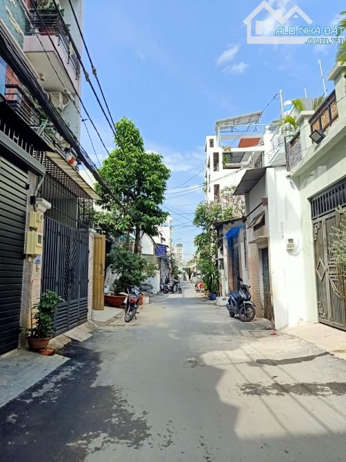 Định cư bán nhanh căn nhà (12 x 30m) hẻm đường Phan Đình Phùng, P1-Phú Nhuận --- 49 tỷ TL - 1