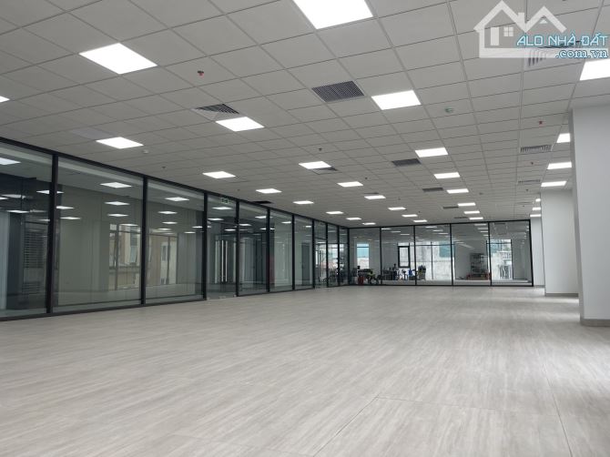 Bán sàn văn phòng, thương mại phố Tây Sơn DT 1.500m2 - 1