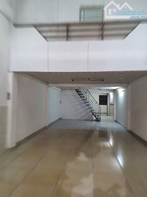 Nhà 2 Tầng Mặt Tiền Gần Đường Tô Ngọc Vân, Dt 68m2, Ngang 4.4m, Giá Chỉ 6.45 tỷ - 1