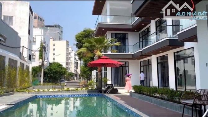 Villa 5 sao phố biển Sơn Trà, có bồ bơi, 19 phòng full nội thất, doanh thu 110 triệu/tháng - 1