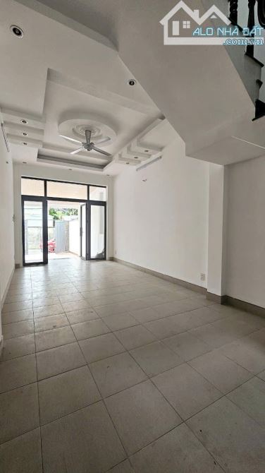 Bán nhà HXT Trường Thọ, 115m2, 3 tầng; shr, ở ngay, chỉ hơn 7 tỷ - 2