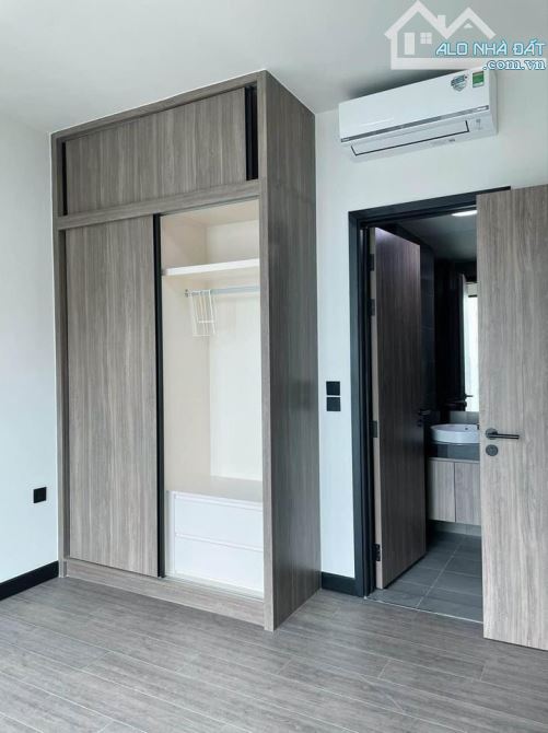 Căn hộ chung cư Sky Center, P2, Tân Bình: 65m2,2p ngủ, 2wc, Nt, 12tr - 2