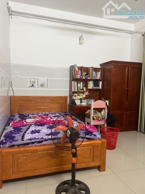 Bán nhà mới đẹp 5 tầng BTCT xe hơi ngủ trong nhà đường Nguyễn Tư Giản, Tân Bình - 3
