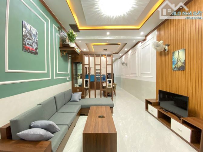 Bán nhà mặt tiền kinh doanh Lê Duẩn full nội thất giá tốt - 4